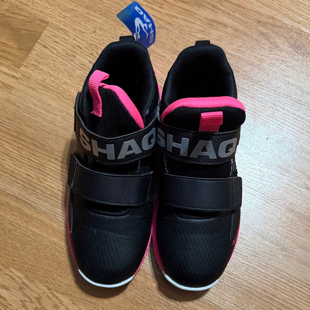 NWOT Shaq kids basketball shoes